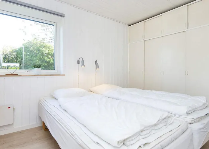 5 Person In Sydals-by Traum * Nedre Lysabild