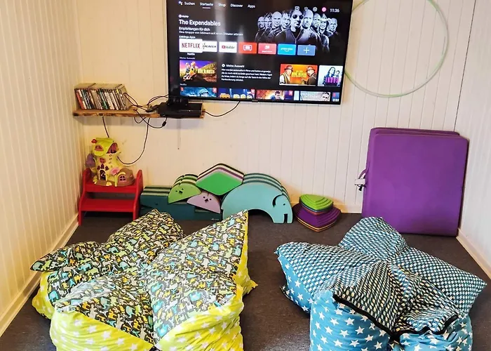 5 Person In Sydals-by Traum